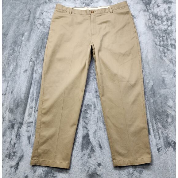 L.L. Bean Other - LL Bean Pants Mens 40x28 Tan Khaki Classic Fit Flat Front Chinos Pockets Office‎